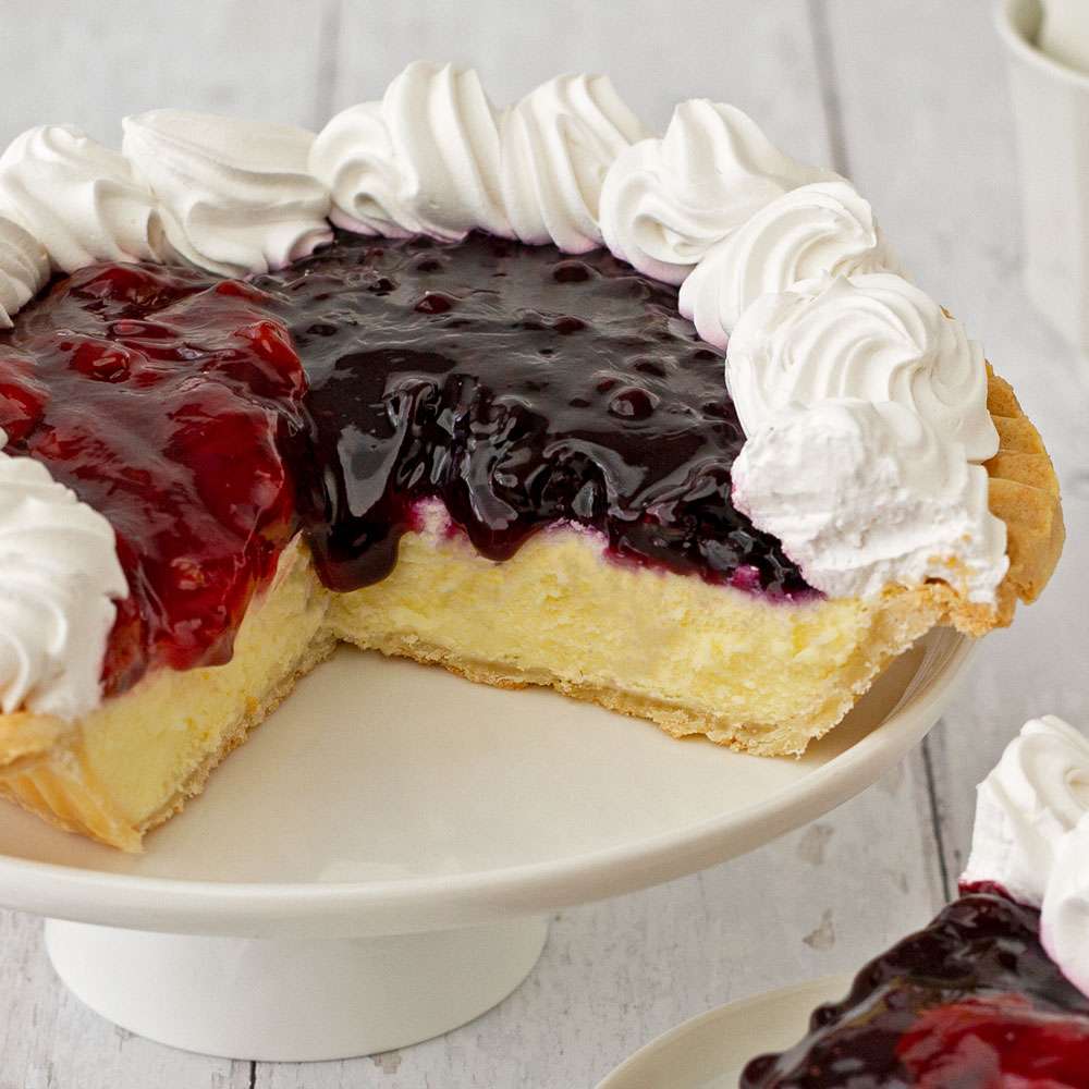 Berry Cheesecake Pie Close-up