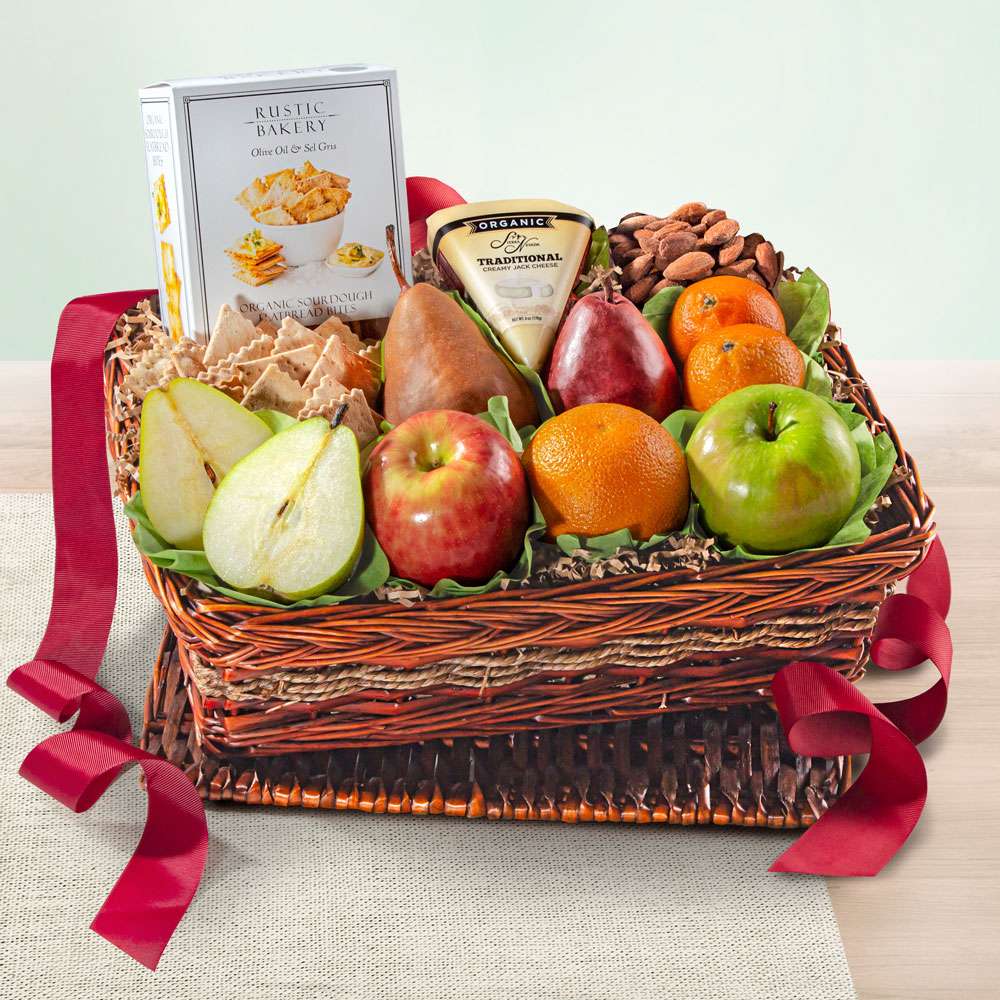 Organic Nuts & Fruit Classic Gift Close-up