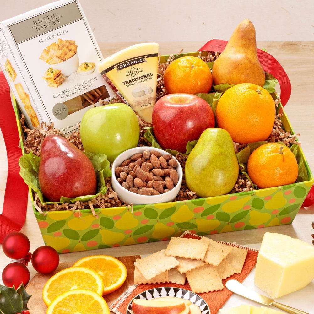 Organic Nuts & Fruit Classic Gift Close-up