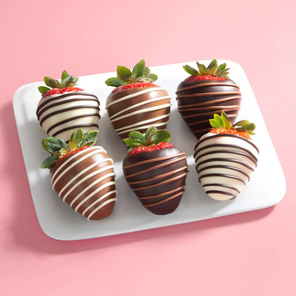 6pc Chocolate Dipped Strawberries Close-up