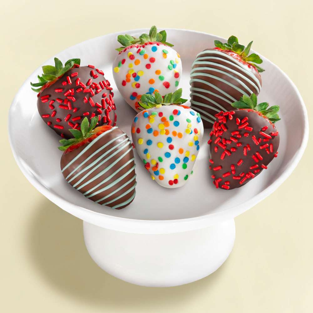6pc Happy Birthday Dipped Strawberries Close-up