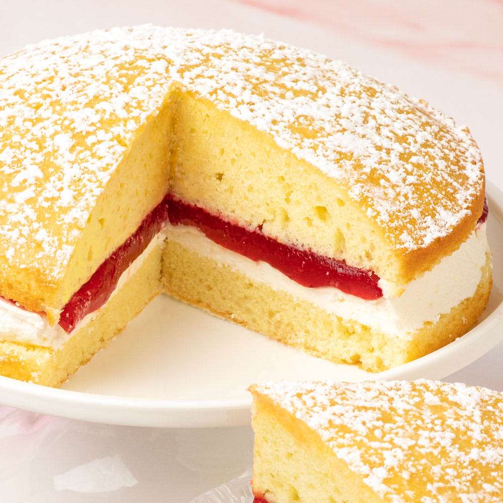 Victoria Sponge Cake Close-up