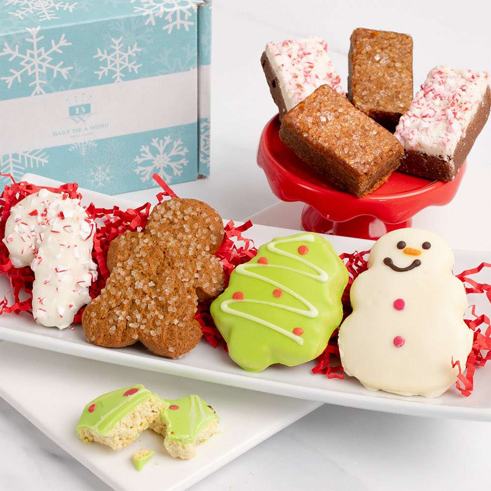 8PC Mini Holiday Assorted Snack Box Close-up