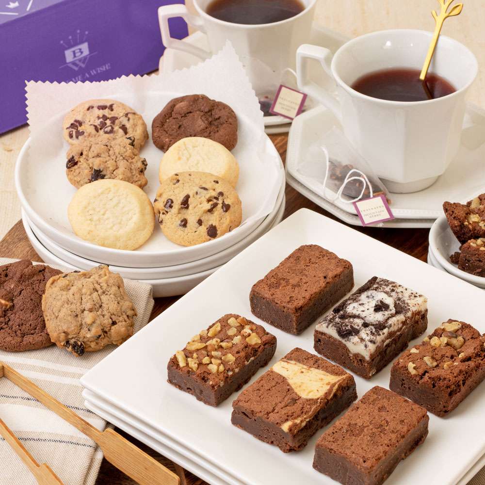 Cookie and Brownie Snack Box  Close-up