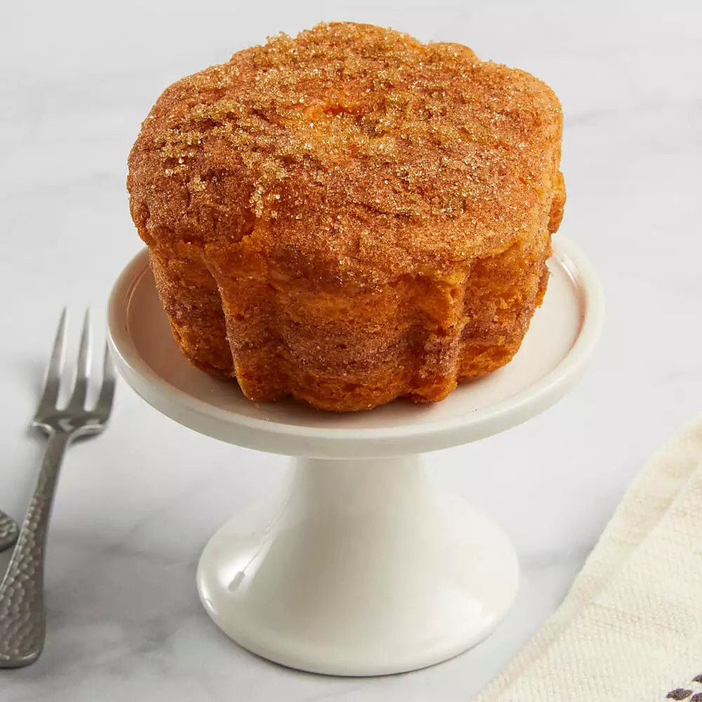 4-inch Cinnamon Coffee Cake Close-up