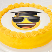 Zoomed in Image of The Cool Grad Cake
