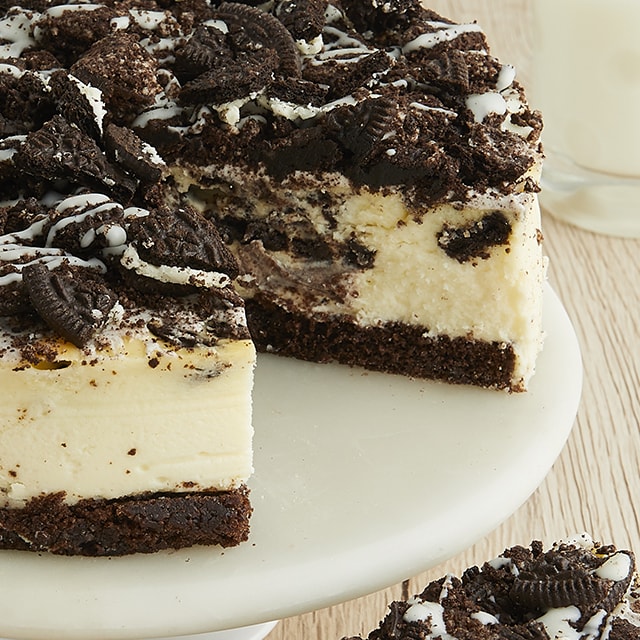 Cookies and Cream Cheesecake