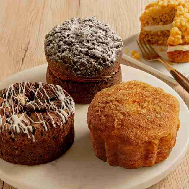 Image of Classic Cake Sampler