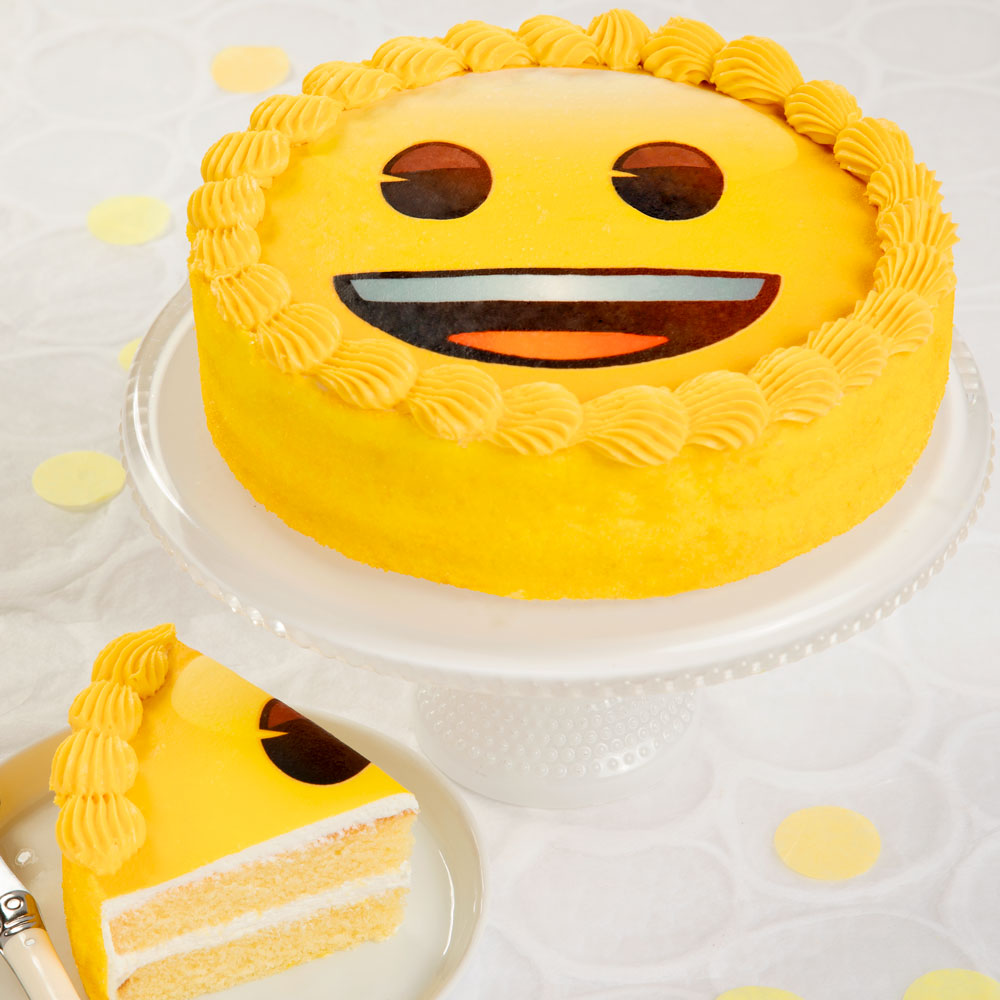  Emoji Cake