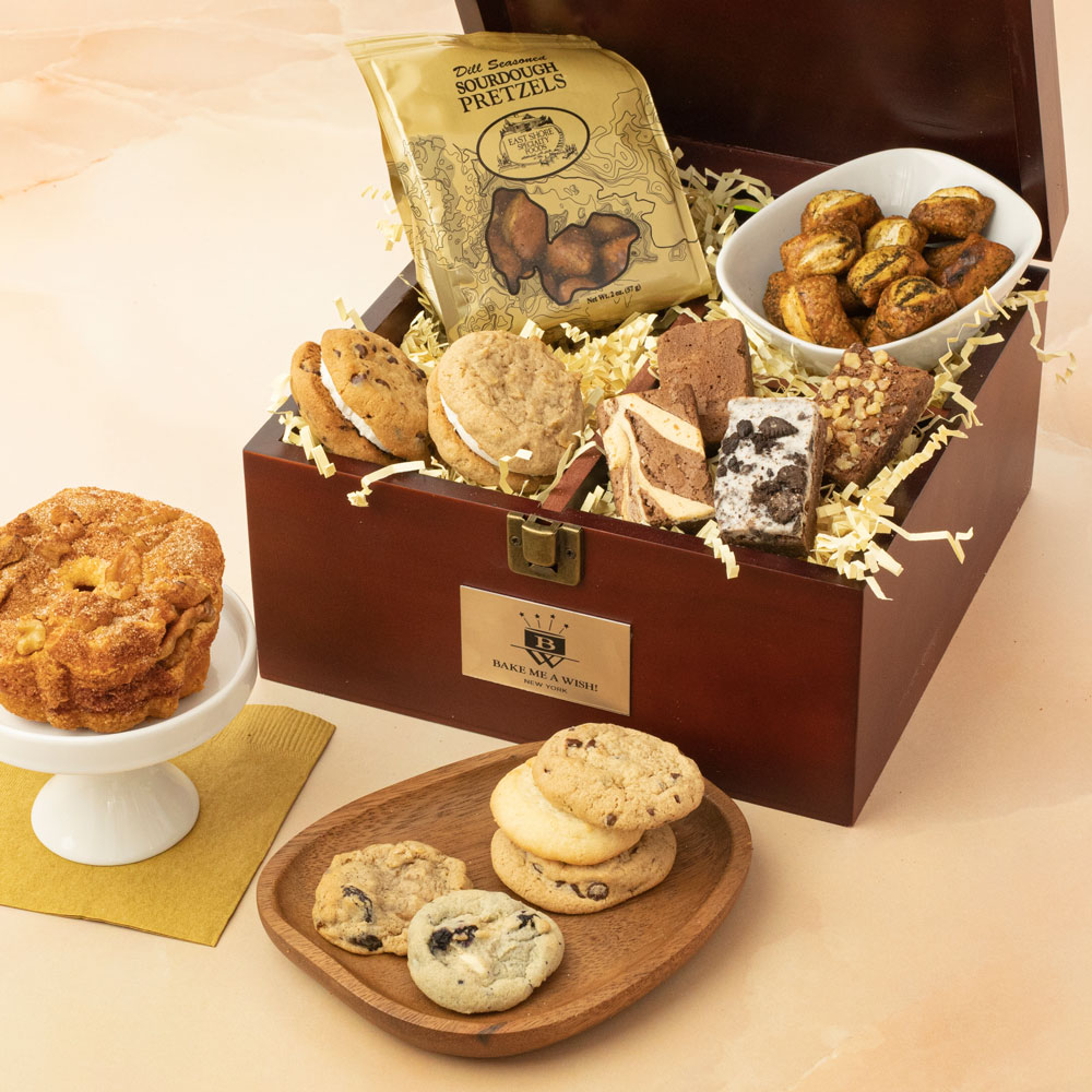  Father's Day Gourmet Snack Chest