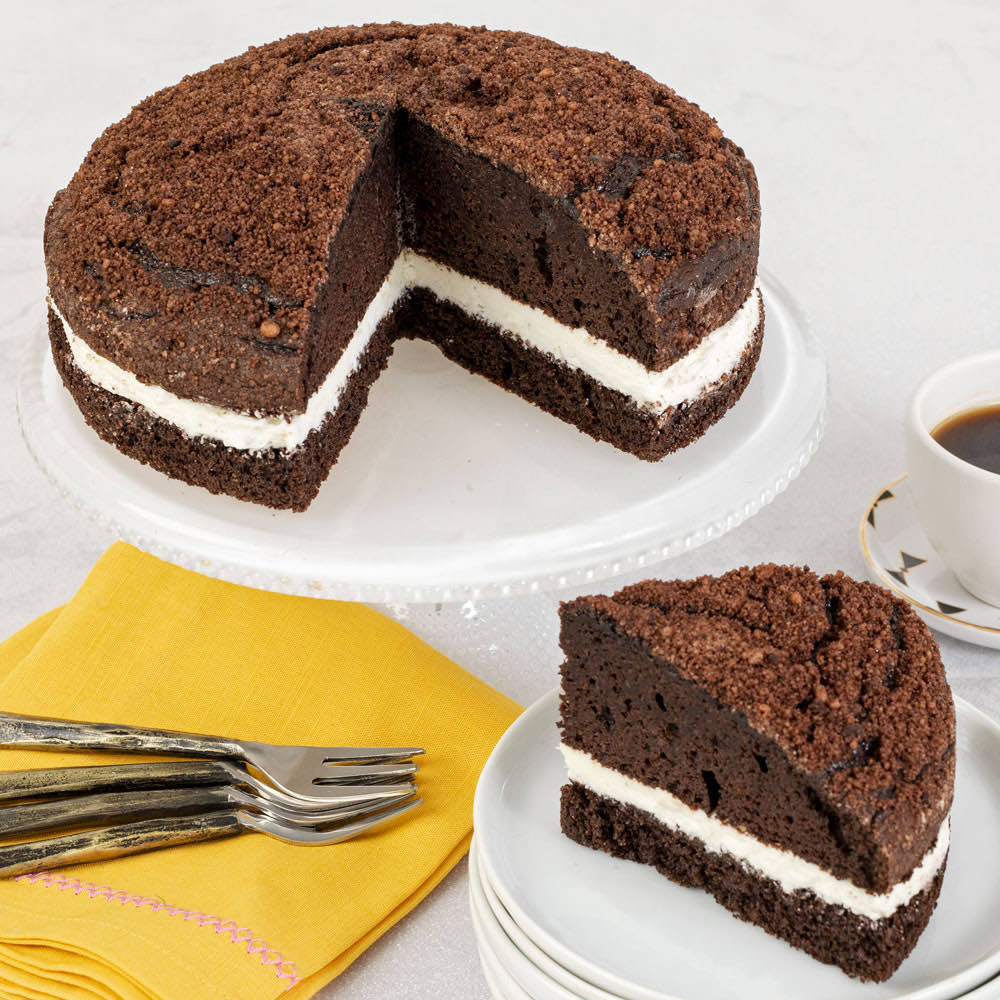  Chocolate and Vanilla Buttercream Cake