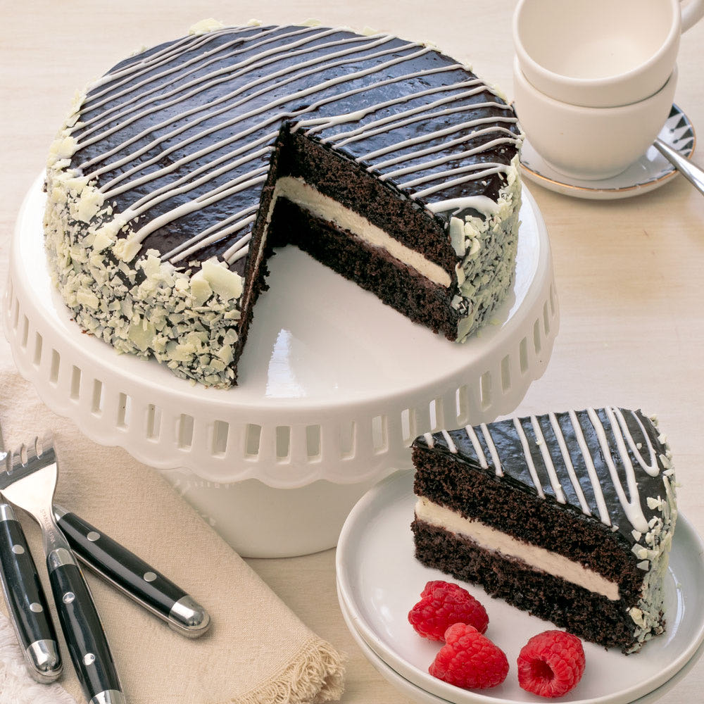  Black and White Mousse Cake