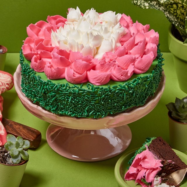 Best selling product  Gourmet Flower Cake